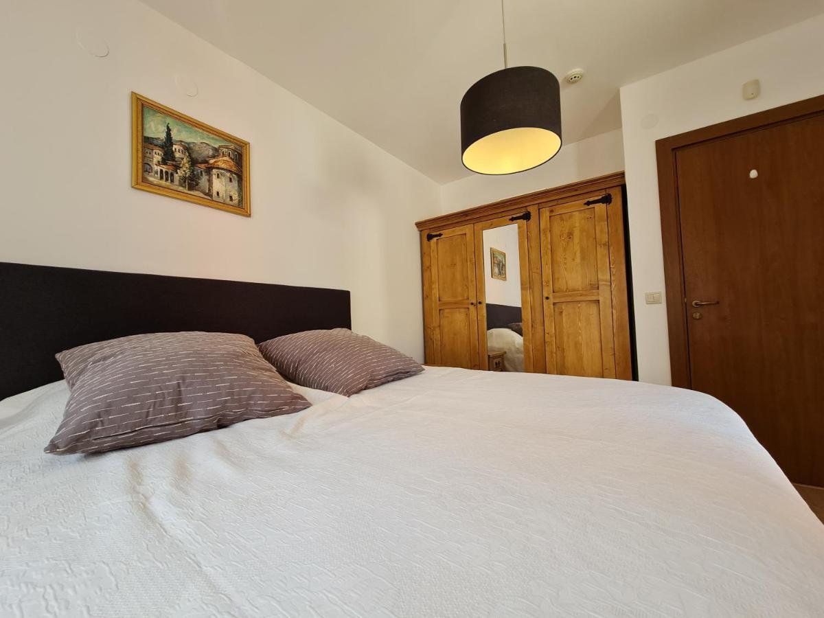 Pirin Golf Apartment Home With Private Garden Bansko Dış mekan fotoğraf