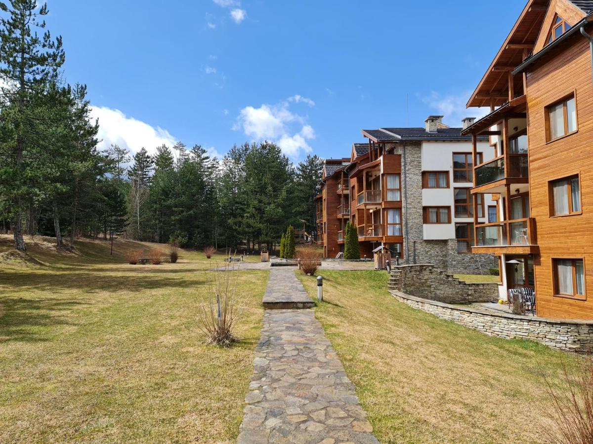 Pirin Golf Apartment Home With Private Garden Bansko Dış mekan fotoğraf