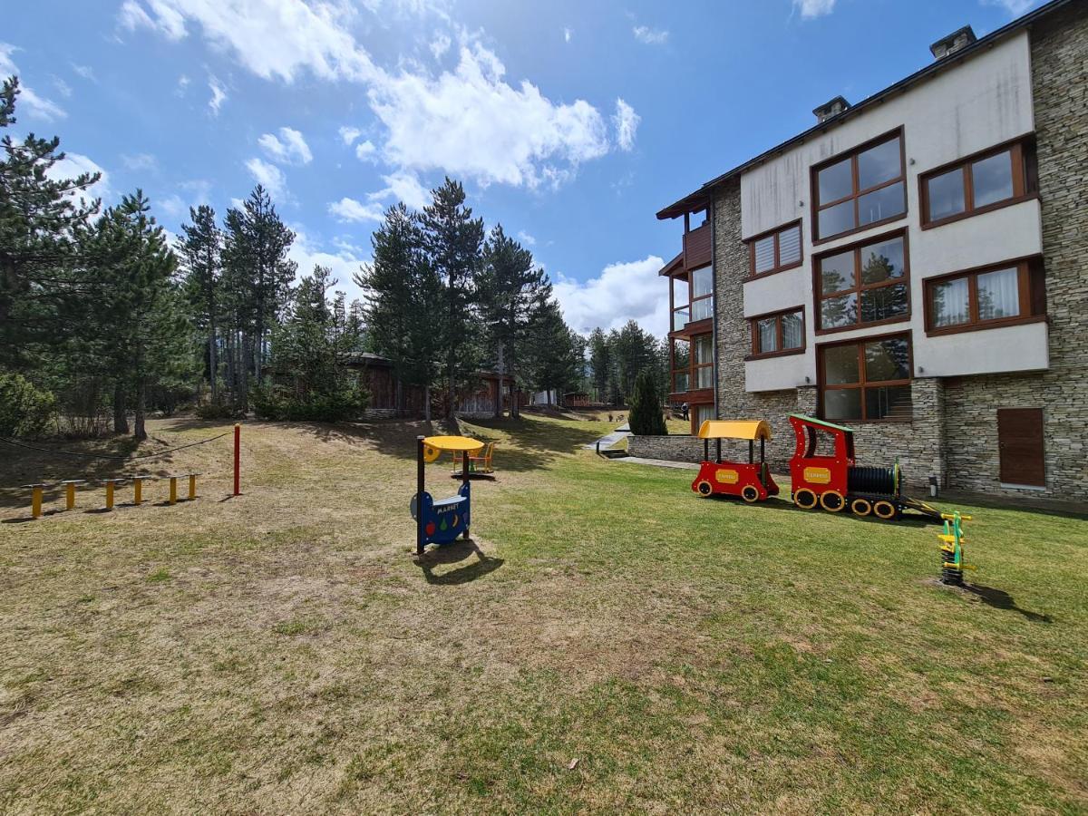 Pirin Golf Apartment Home With Private Garden Bansko Dış mekan fotoğraf